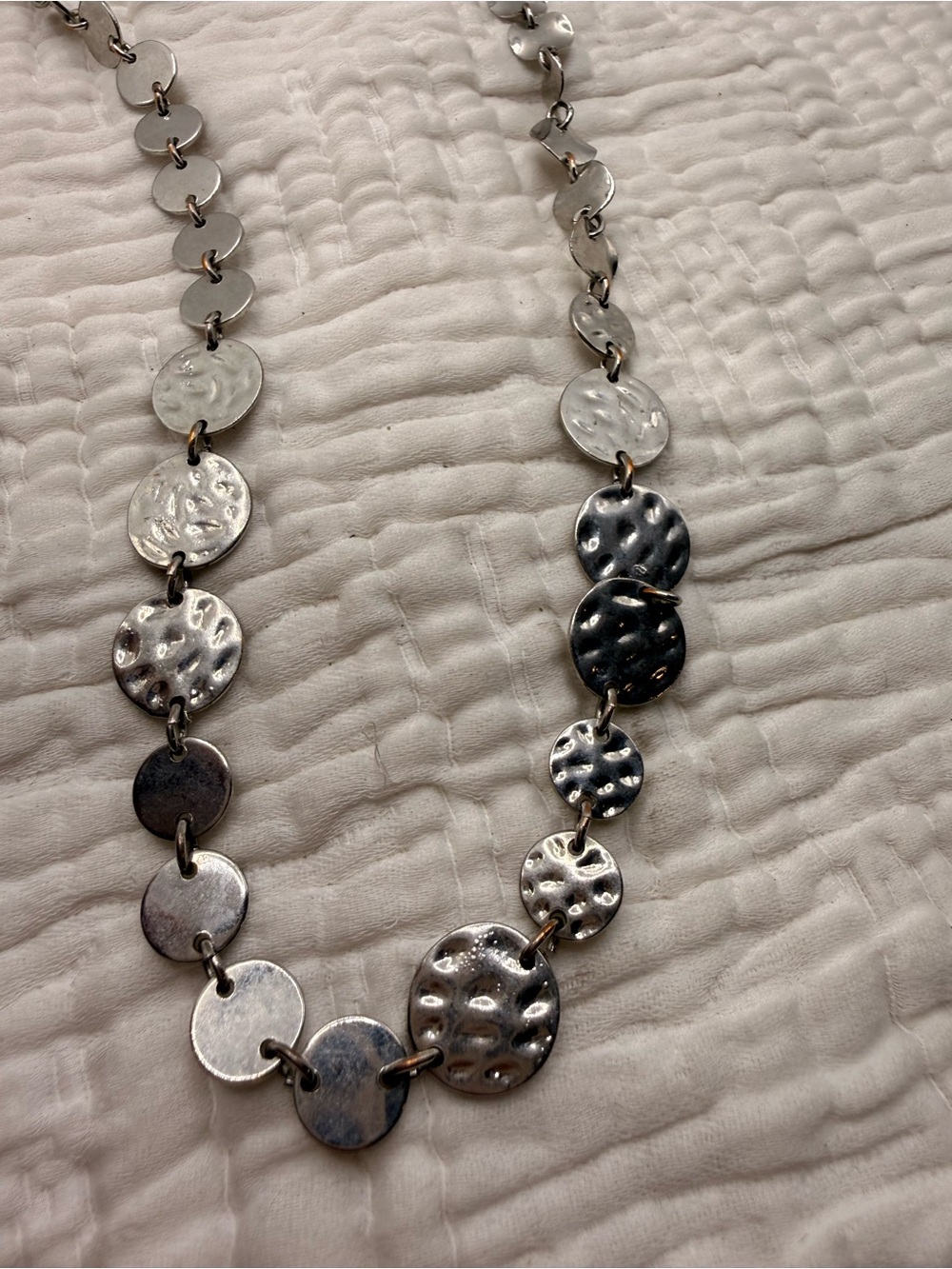 Hammered Disc Link Necklace - Silver Women’s Necklace
